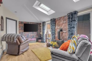 Photo 17- click for photo gallery